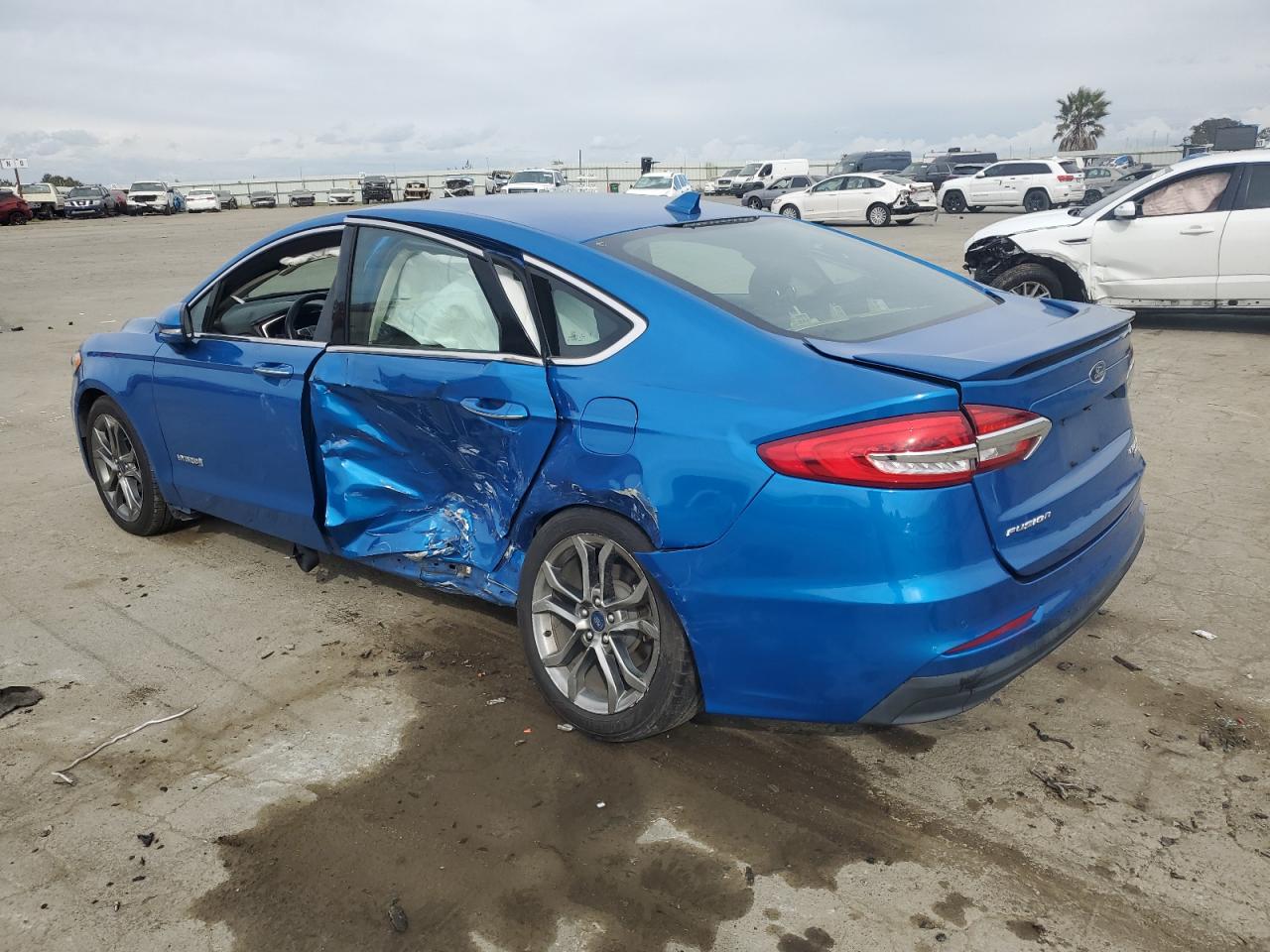 2019 Ford Fusion - Image 2
