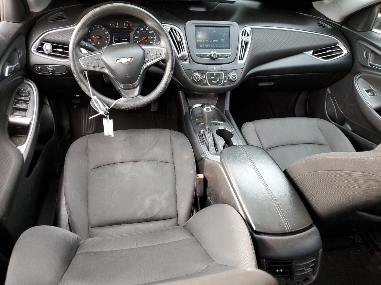2017 Chevrolet Malibu - Image 8