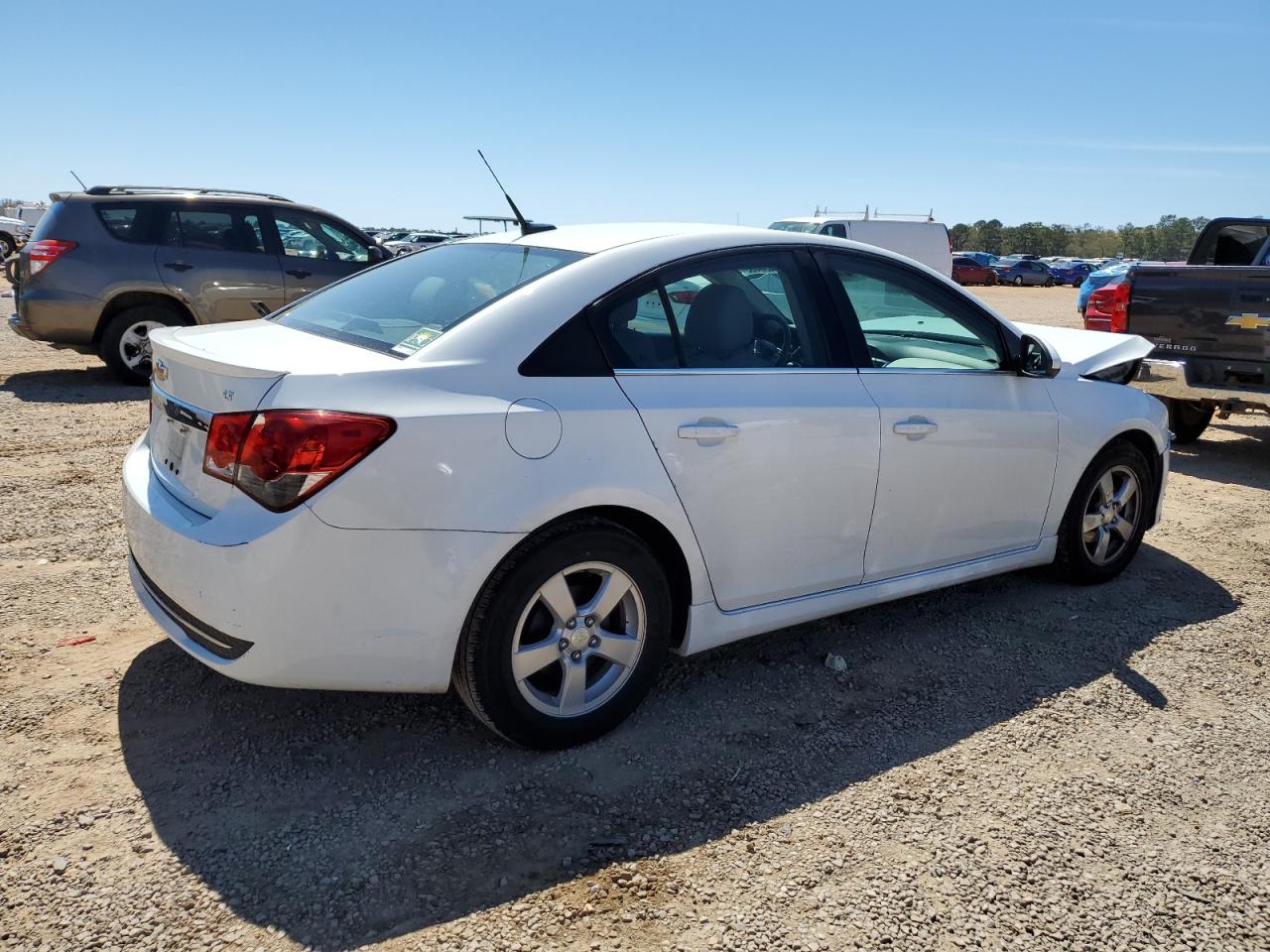 2014 Chevrolet Cruze - Image 3