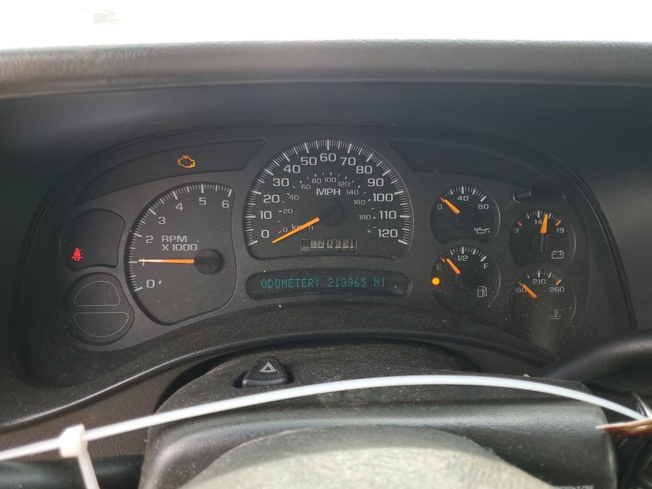 2003 Chevrolet Avalanche - Image 9