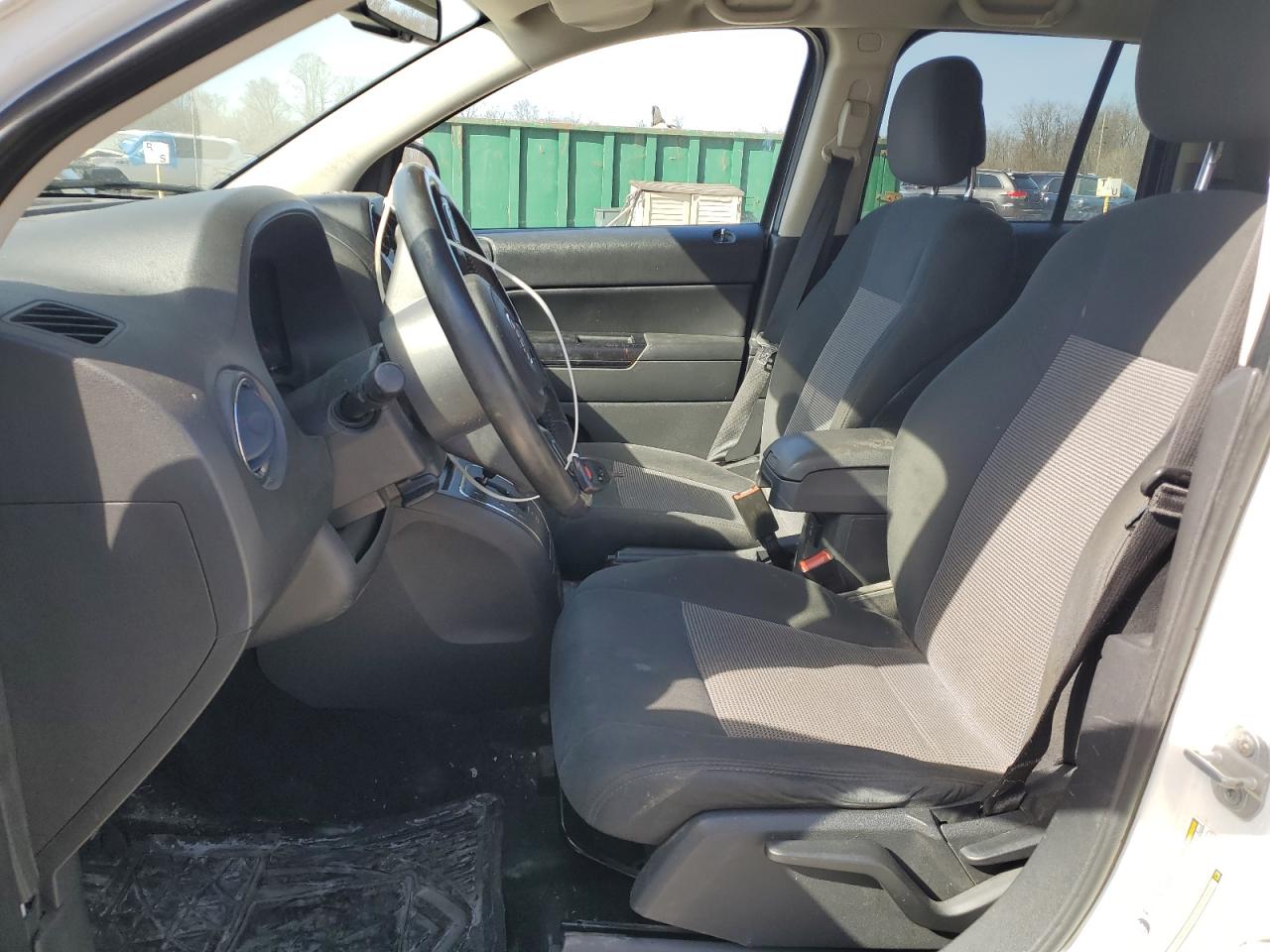 2011 Jeep Compass - Image 7