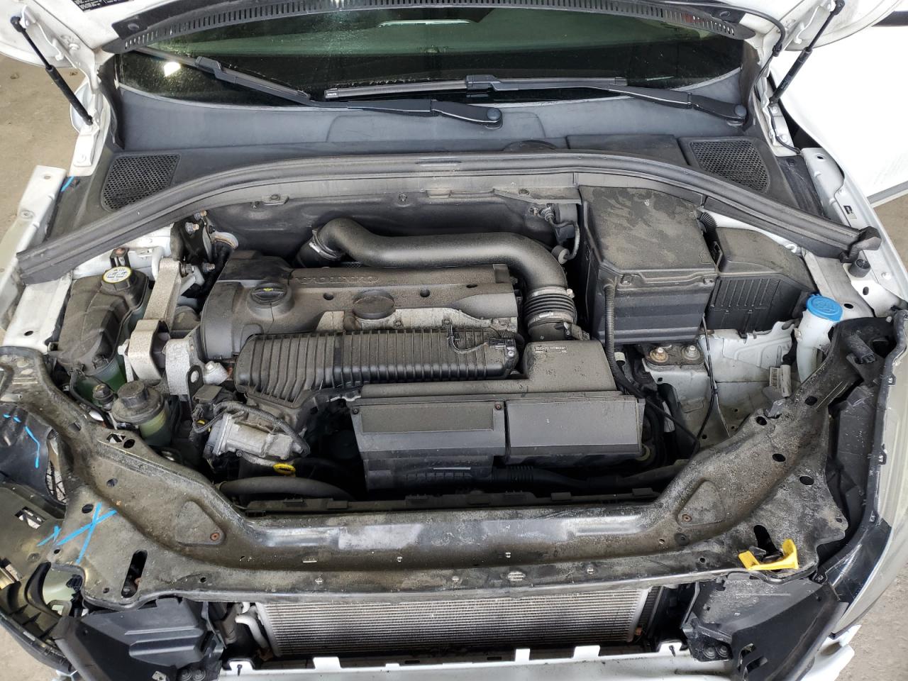 2016 Volvo XC60 - Image 12
