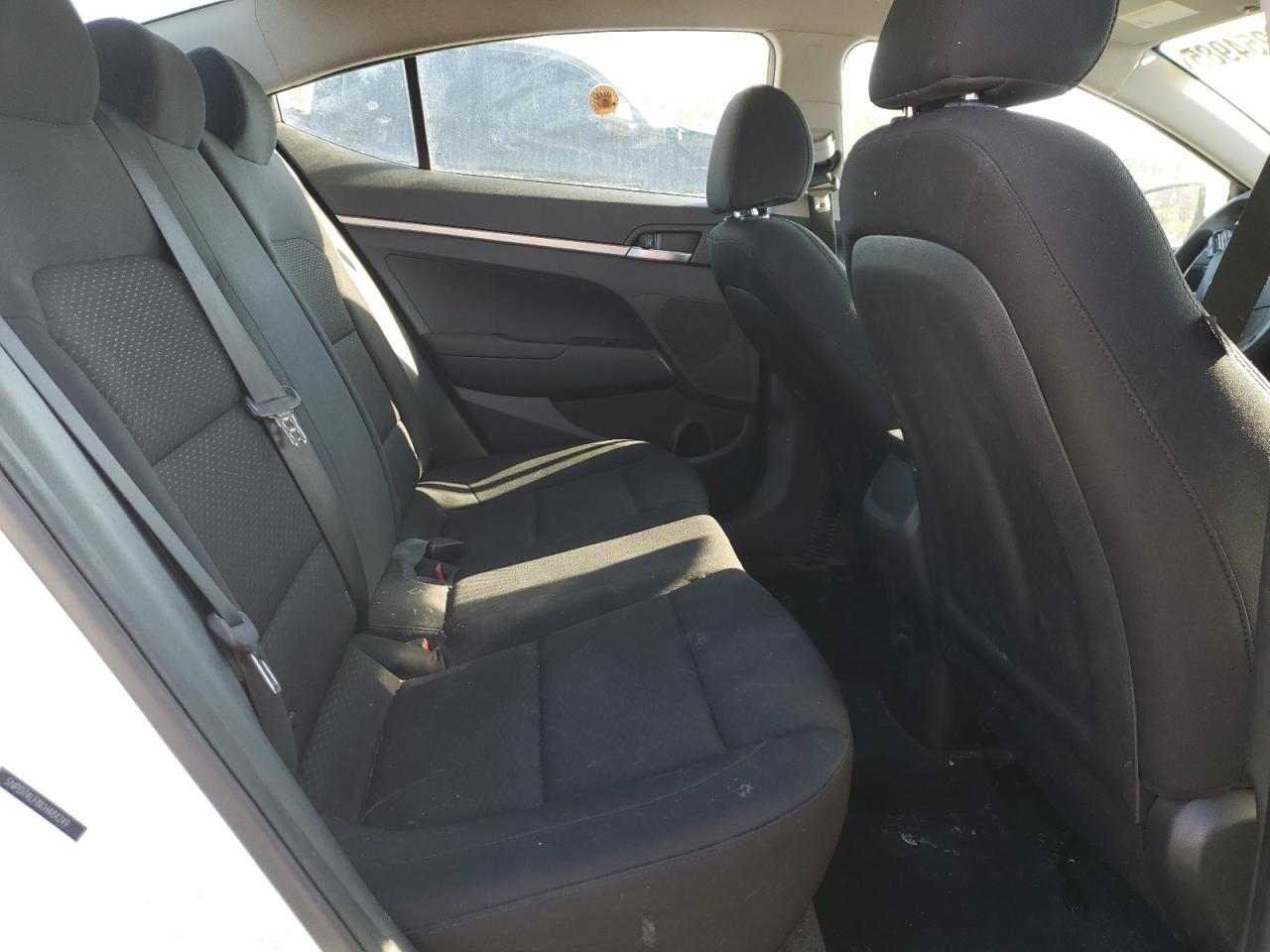 2019 Hyundai Elantra - Image 10