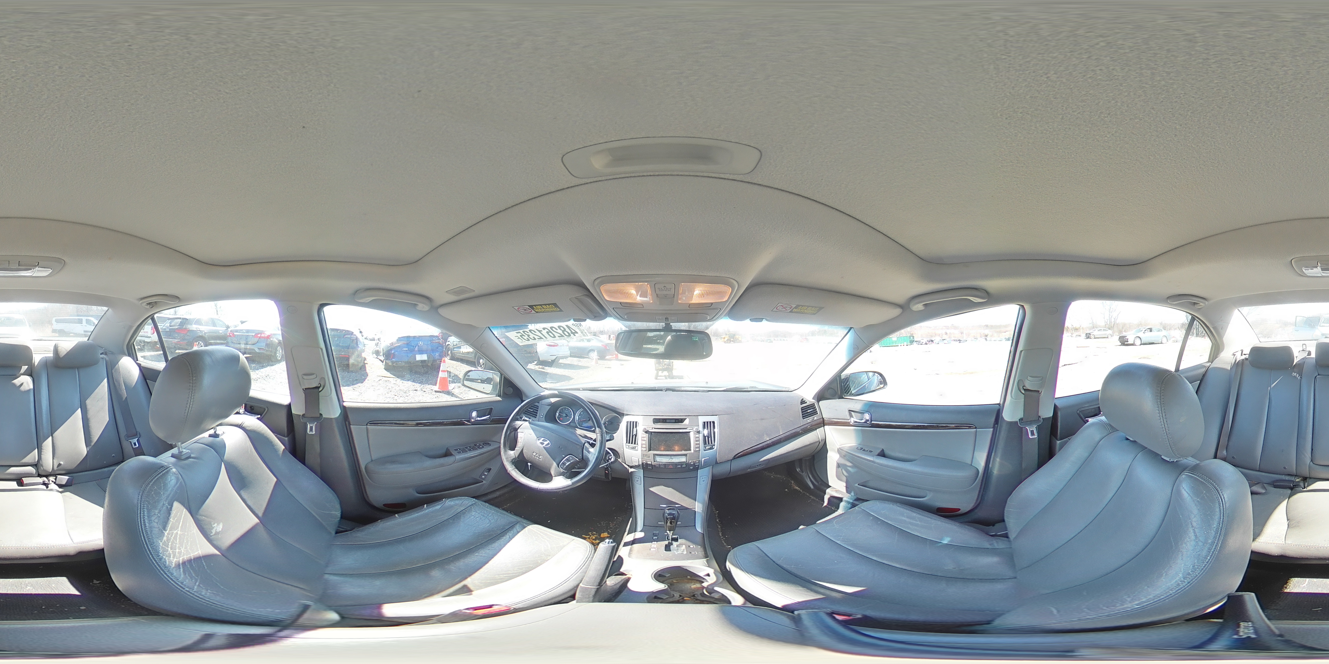 2009 Hyundai Sonata - Image 13
