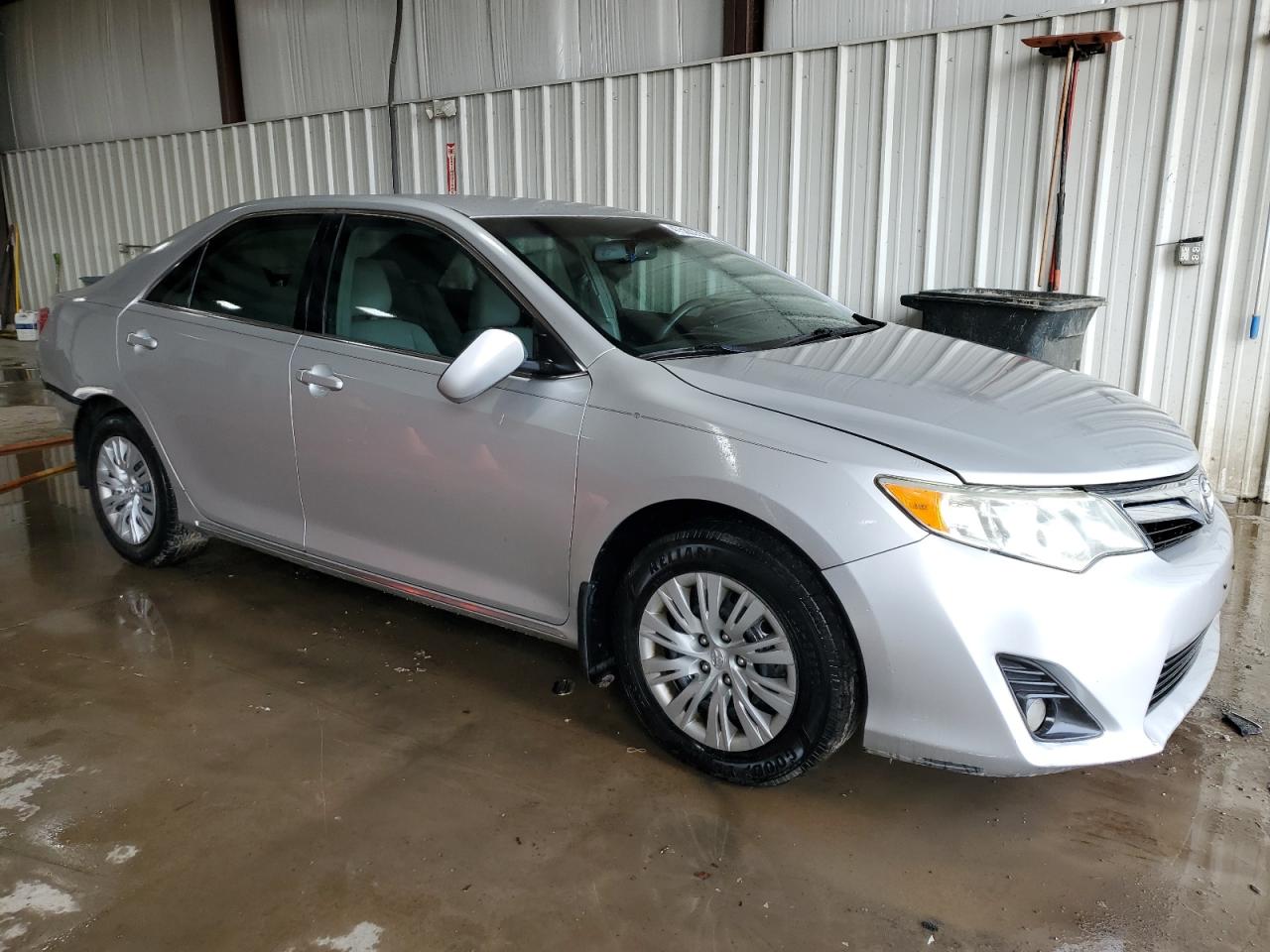 2012 Toyota Camry - Image 4