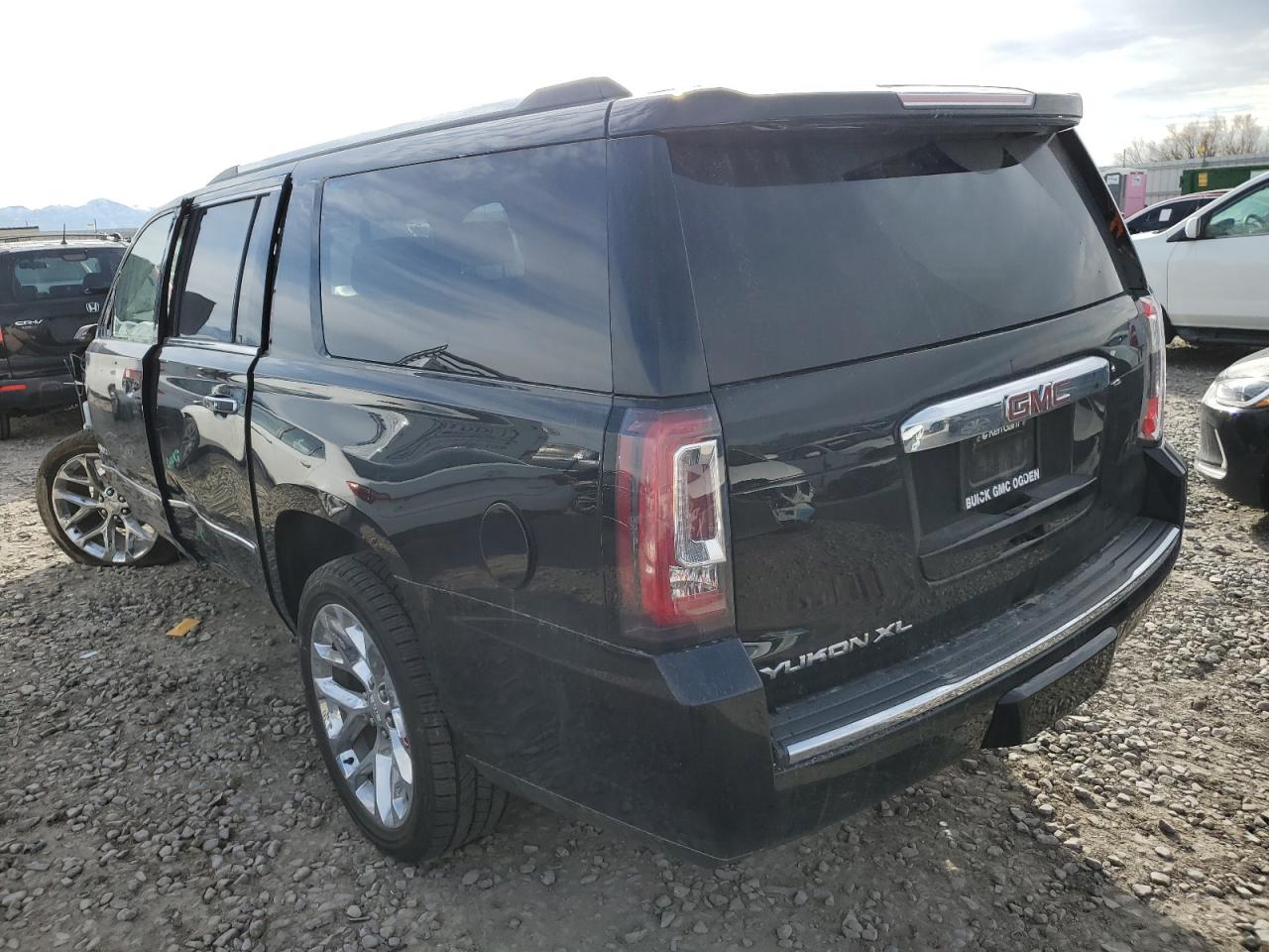 2016 GMC Yukon - Image 2