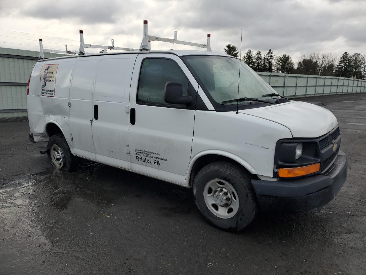 2014 Chevrolet Express - Image 4