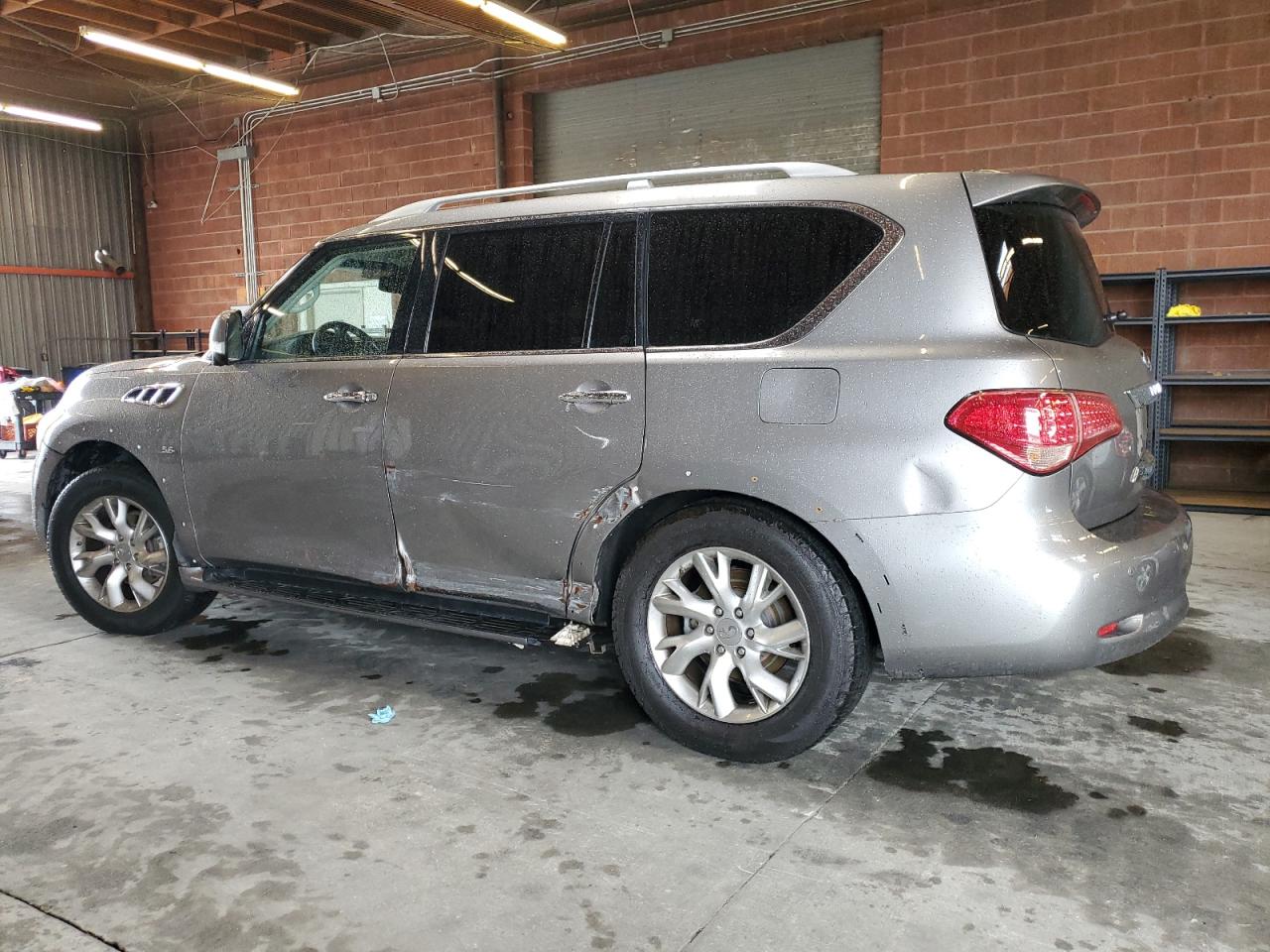 2014 Infiniti QX80 - Image 2