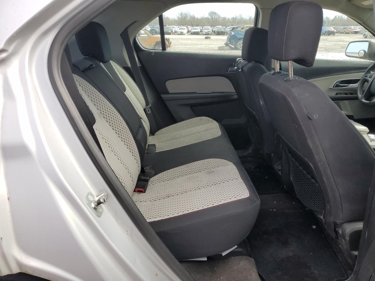 2010 Chevrolet Equinox - Image 10