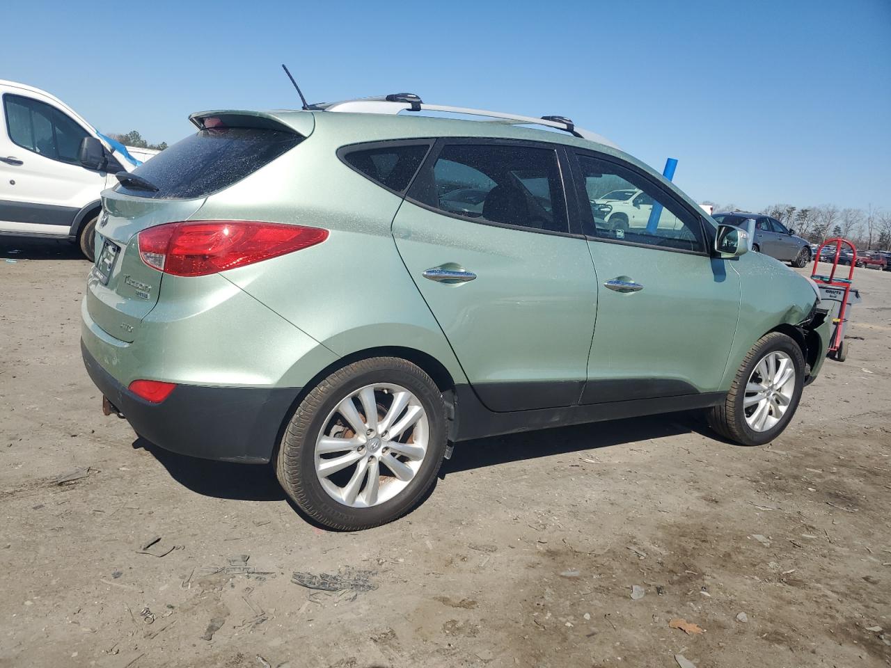 2011 Hyundai Tucson - Image 3