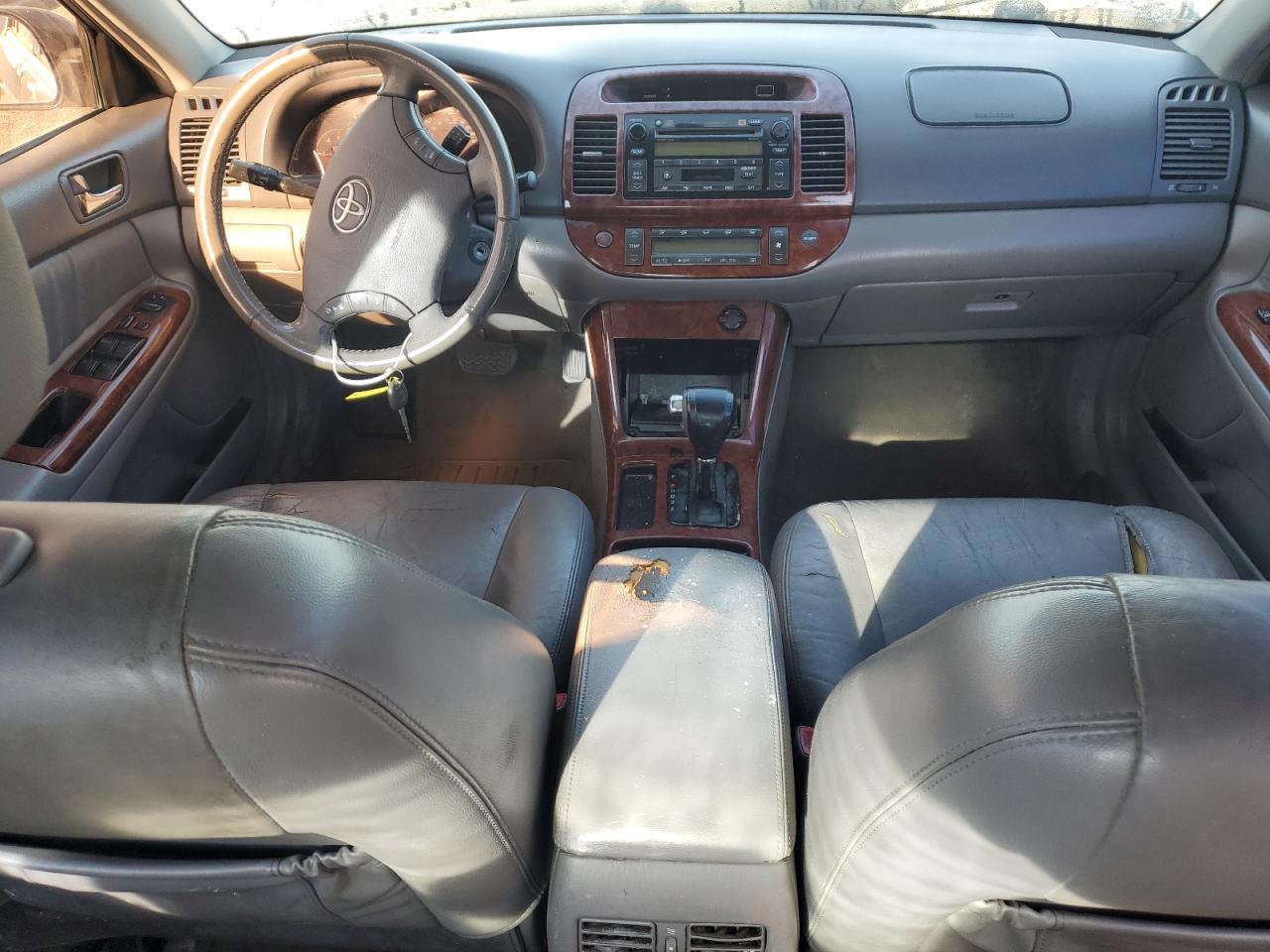 2005 Toyota Camry Le VIN: 4T1BF32K65U105497 Lot: 50444505