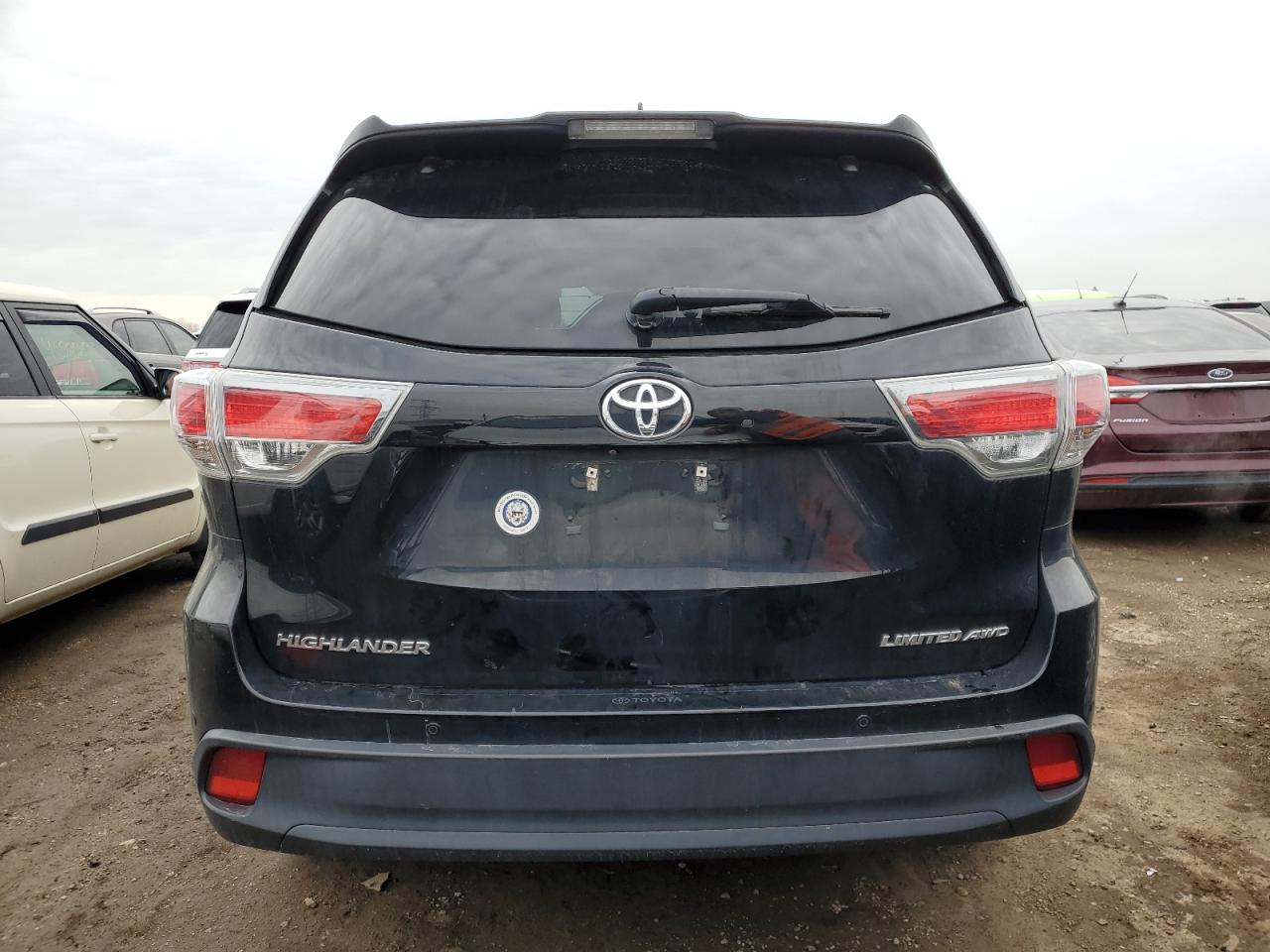 2015 Toyota Highlander - Image 6