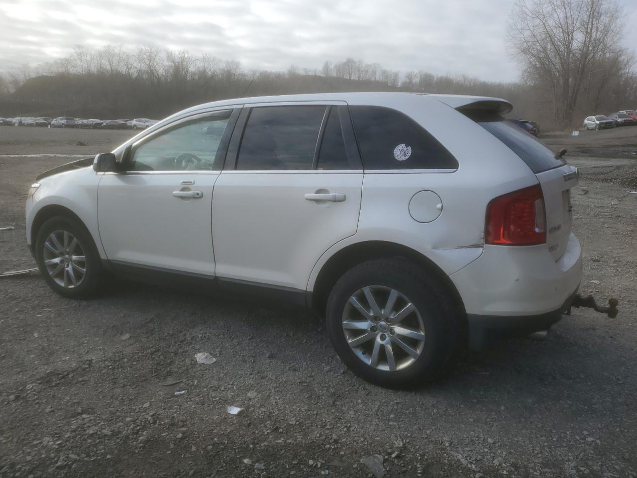 2011 Ford Edge - Image 2