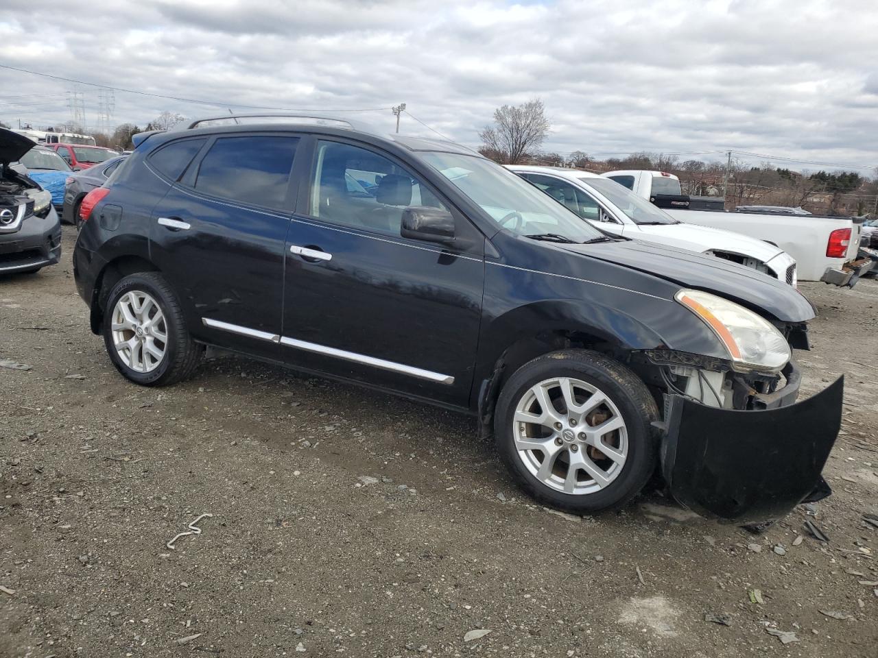 2011 Nissan Rogue - Image 4