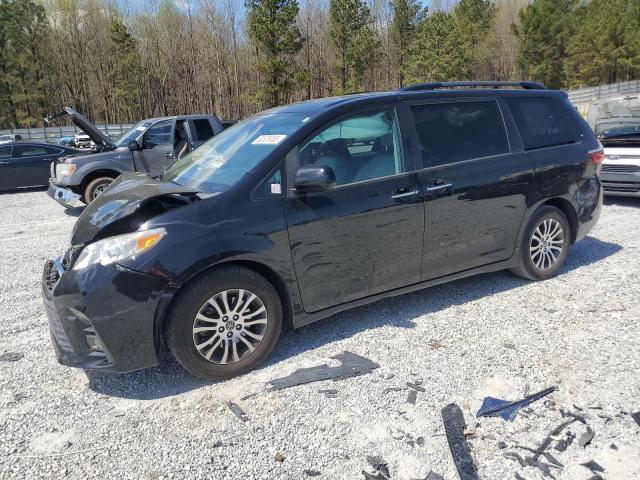 2019 Toyota Sienna Xle