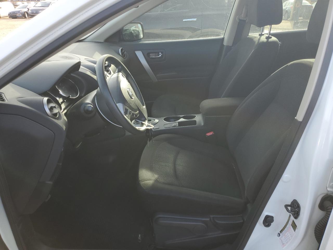 2015 Nissan Rogue - Image 7