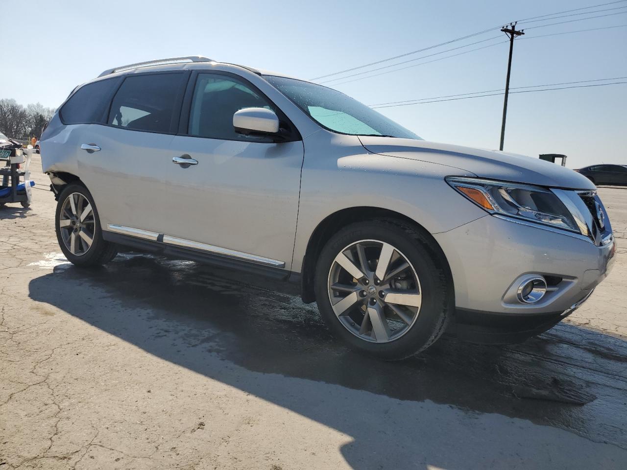 2014 Nissan Pathfinder - Image 4