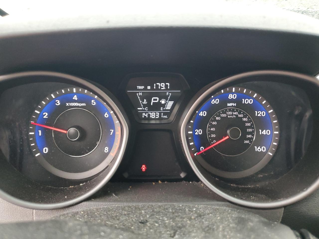 2015 Hyundai Elantra - Image 9