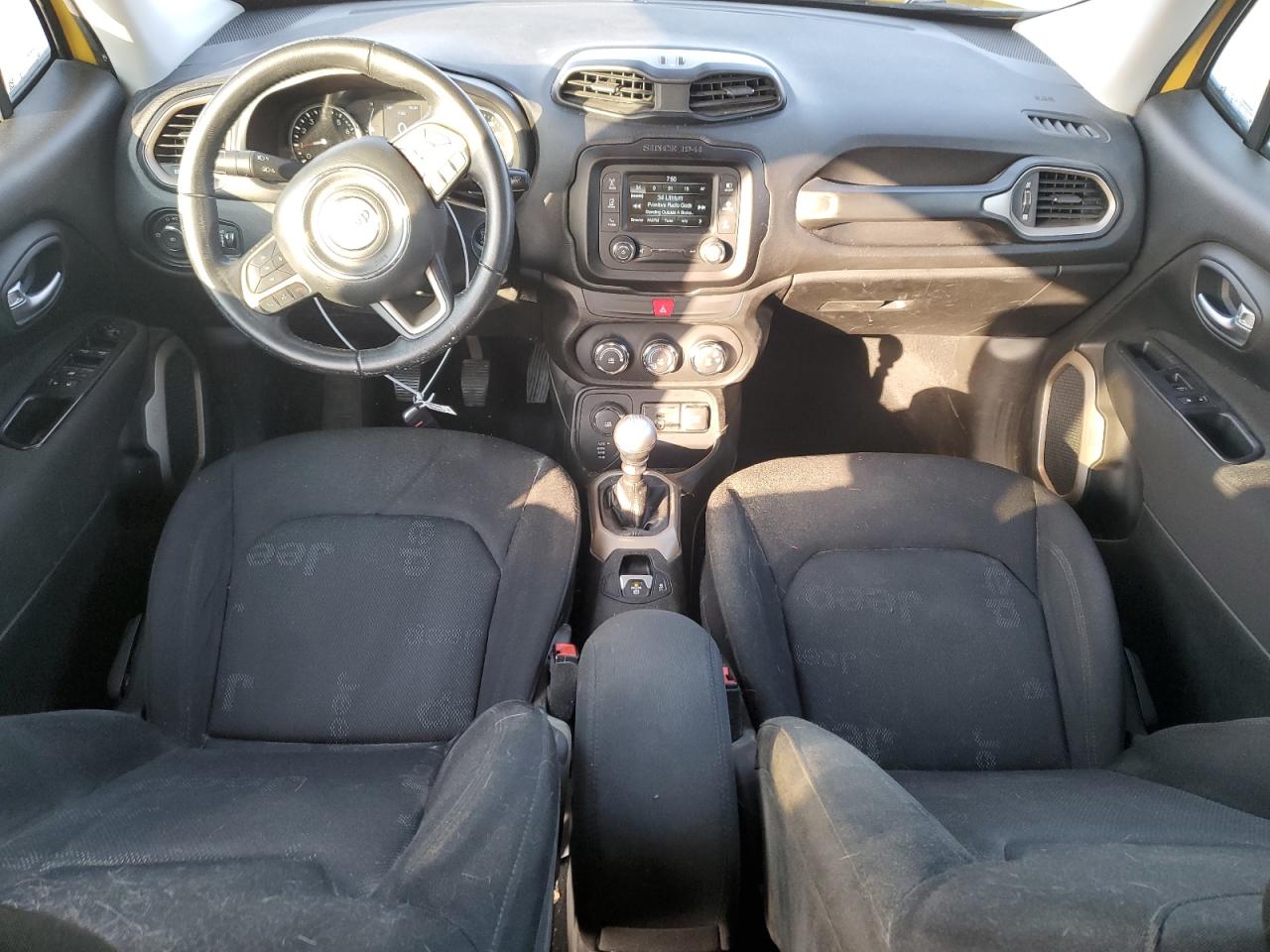2017 Jeep Renegade - Image 8