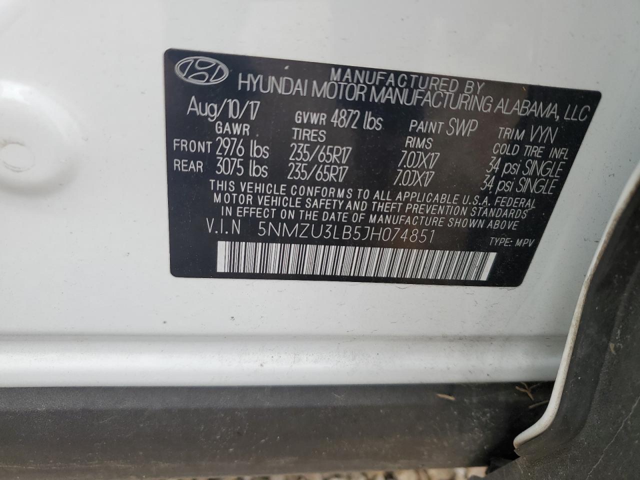 2018 Hyundai Santa Fe - Image 13