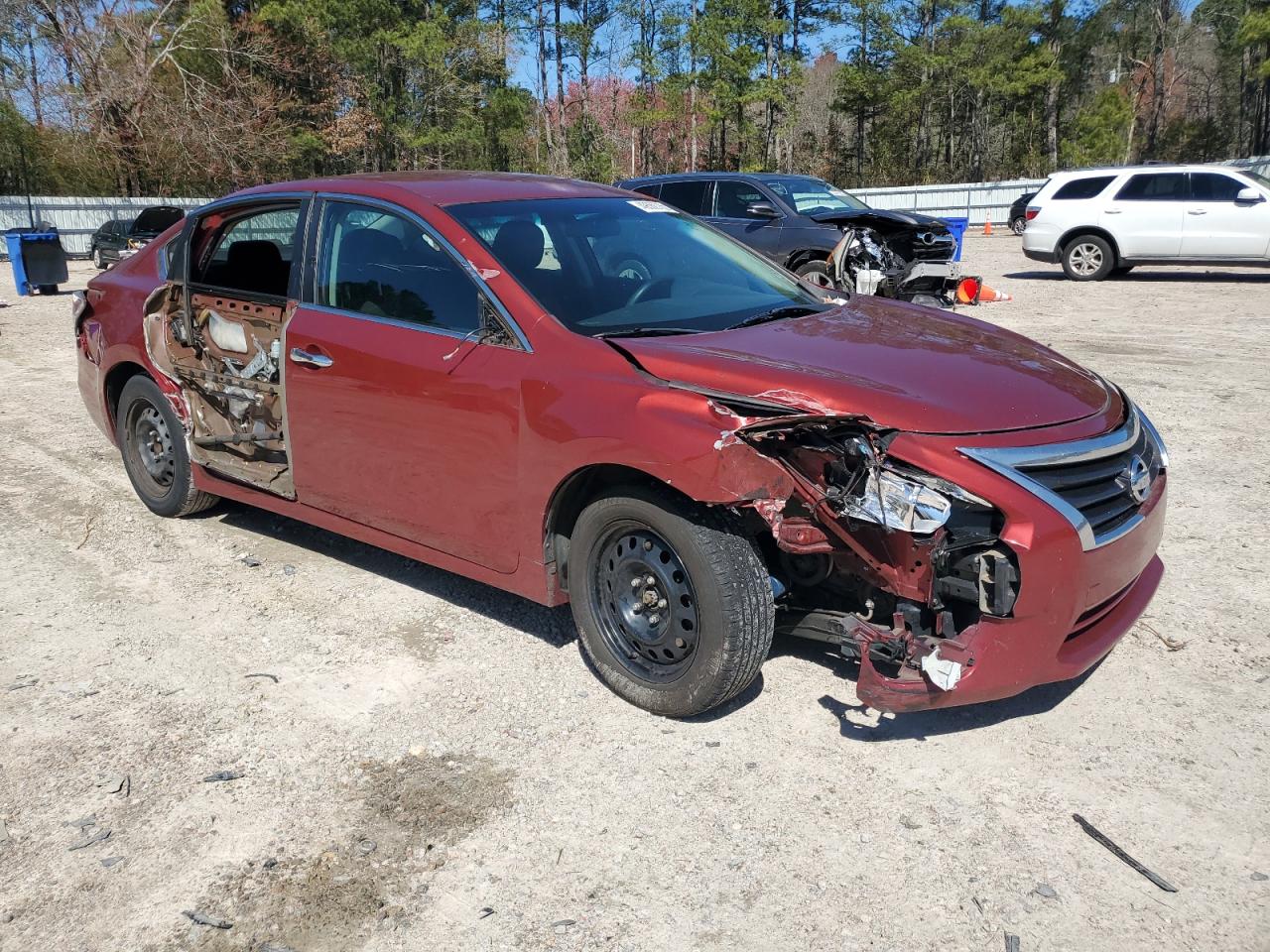 2015 Nissan Altima - Image 4