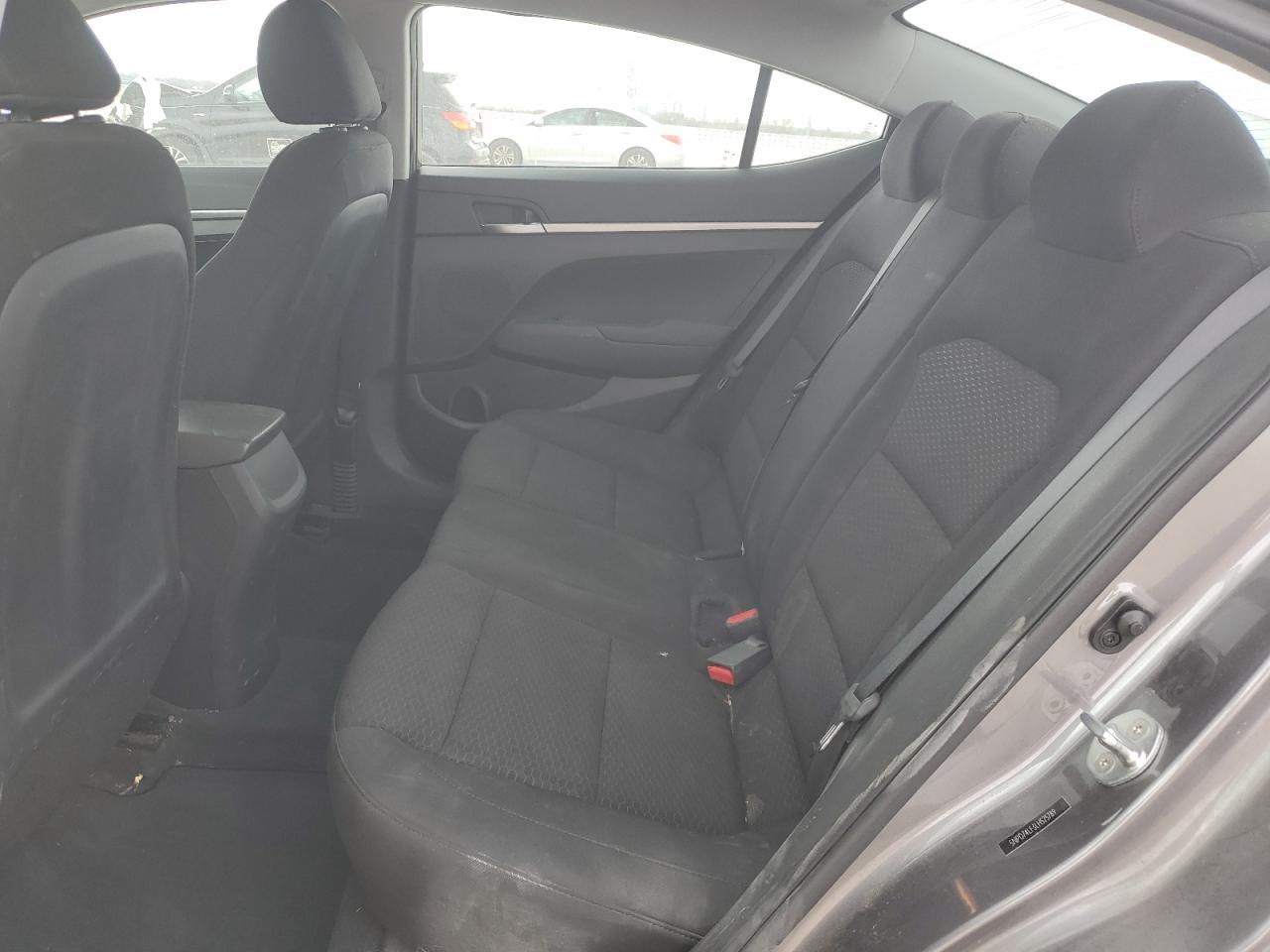 2020 Hyundai Elantra - Image 10