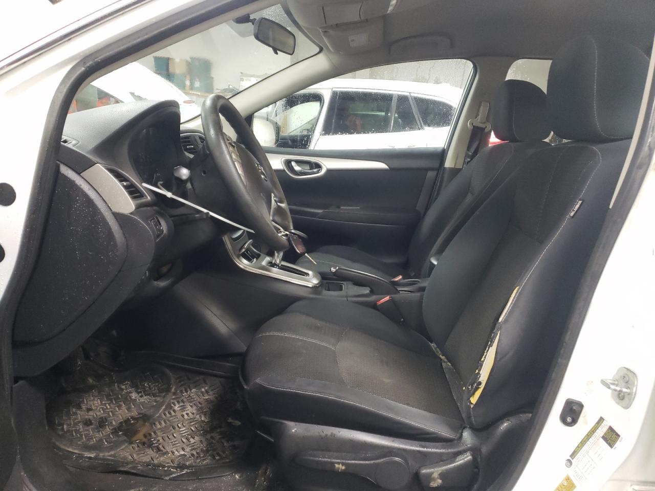 2015 Nissan Sentra - Image 7