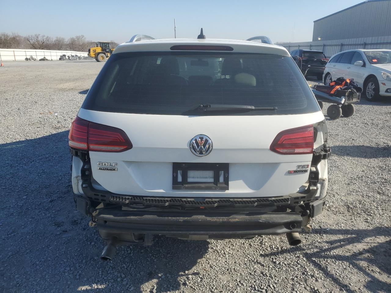 2018 Volkswagen Golf - Image 6