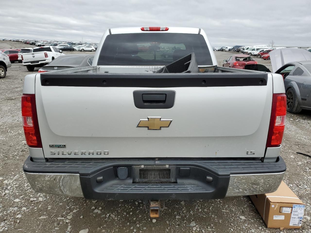 2011 Chevrolet Silverado - Image 6
