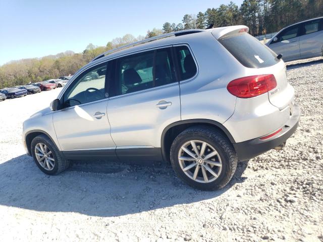  VOLKSWAGEN TIGUAN 2017 Srebrny