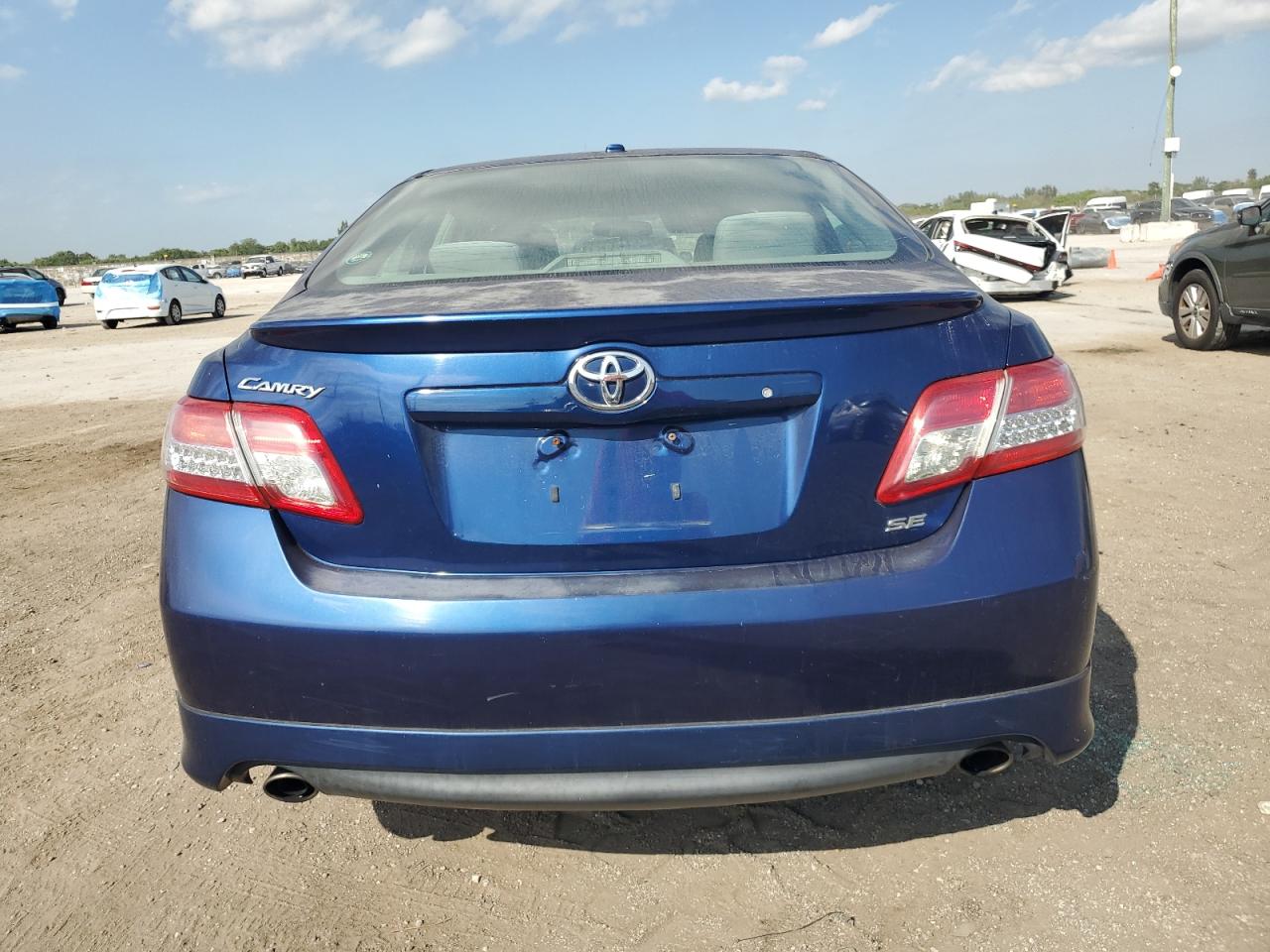 2010 Toyota Camry - Image 6