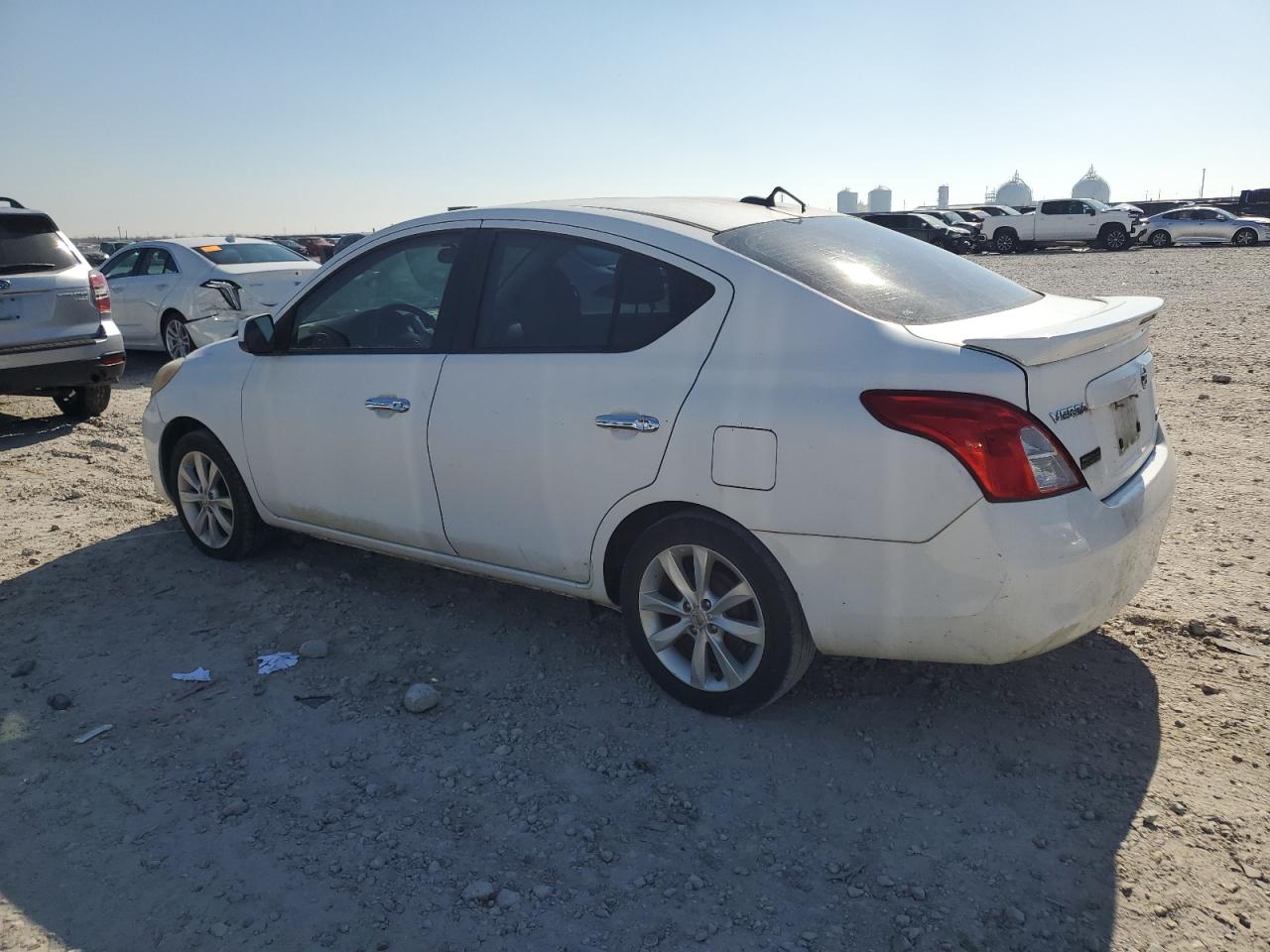 2014 Nissan Versa - Image 2