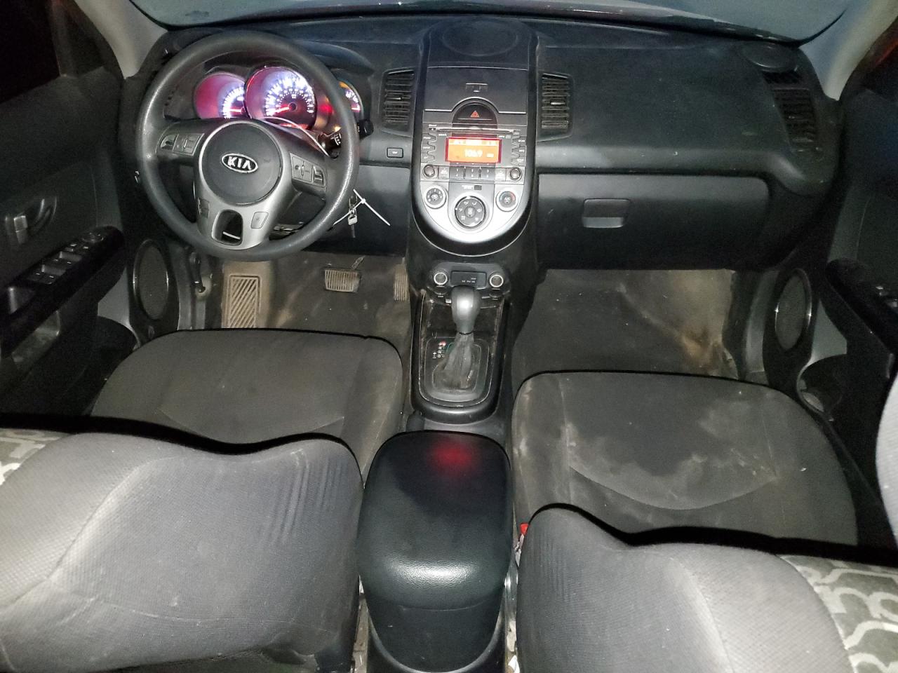 2011 Kia Soul + VIN: KNDJT2A2XB7238200 Lot: 48202855