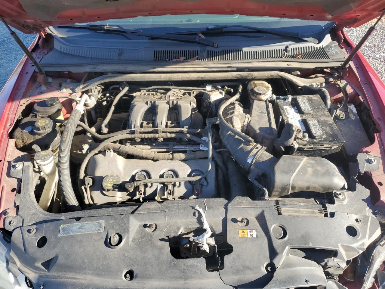 2011 Ford Taurus - Image 11