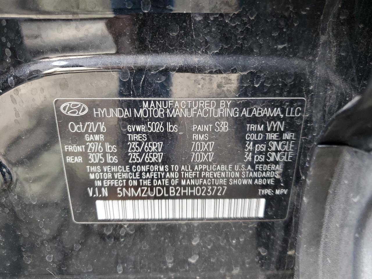 2017 Hyundai Santa Fe - Image 13