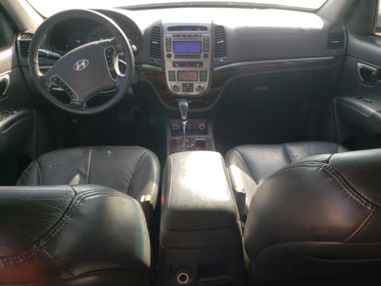 2011 Hyundai Santa Fe - Image 8