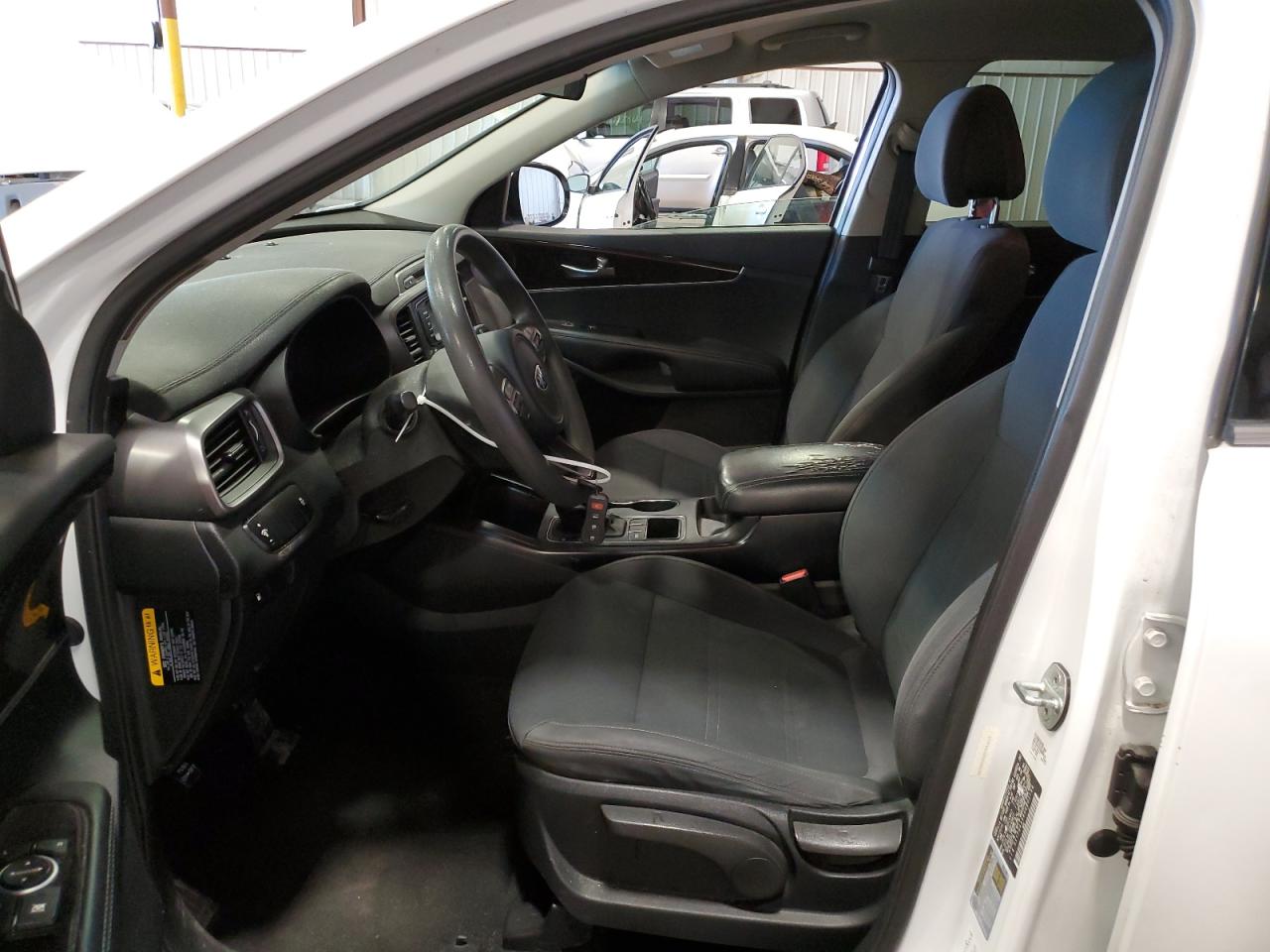2016 Kia Sorento - Image 7