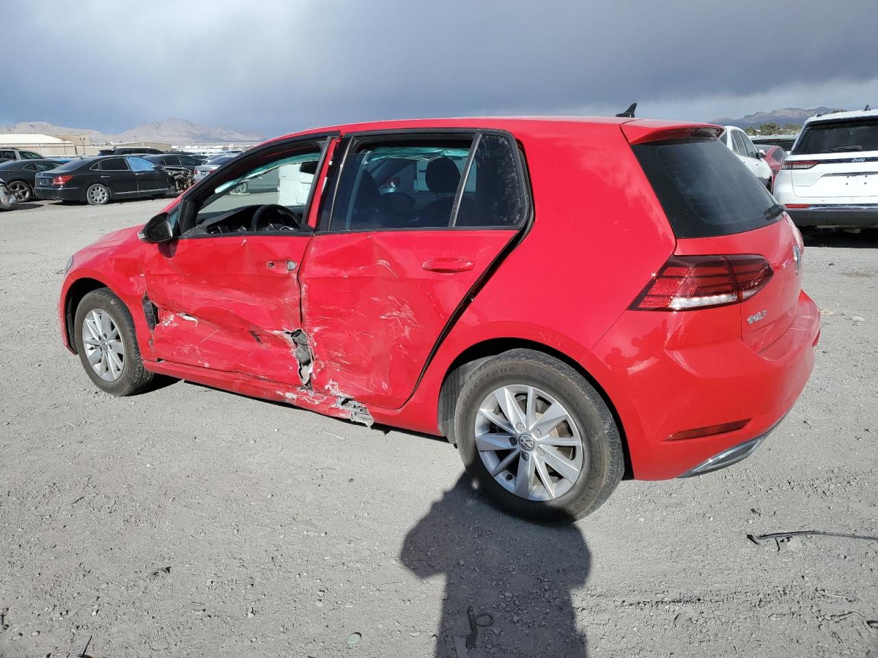 2019 Volkswagen Golf - Image 2