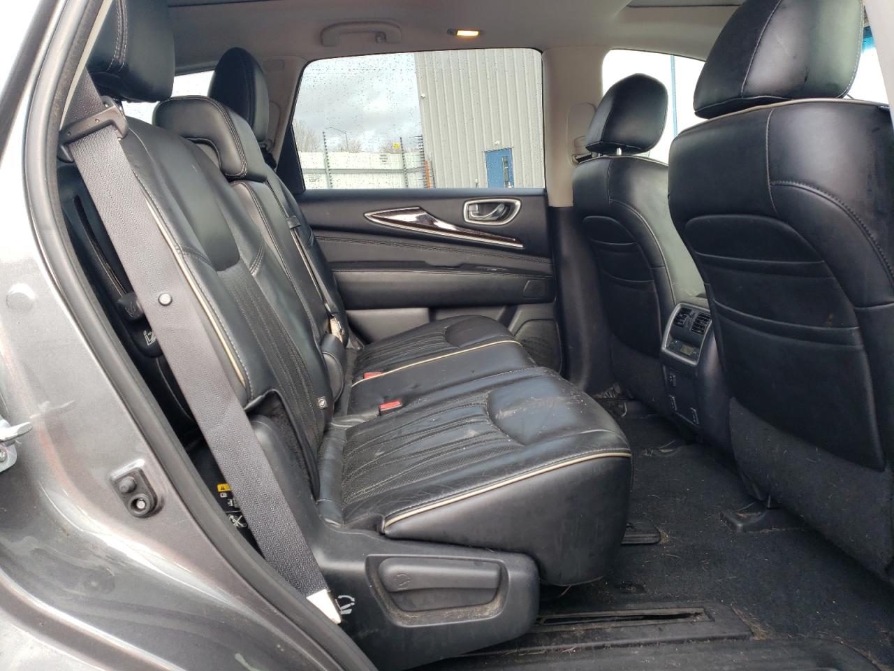 2017 Infiniti QX60 - Image 11