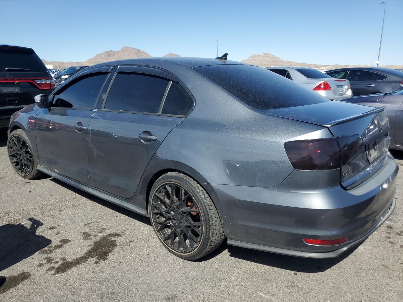 2016 Volkswagen Jetta - Image 2