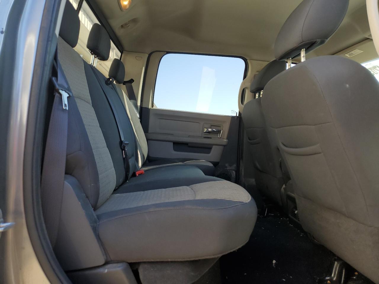 2010 Dodge RAM - Image 10