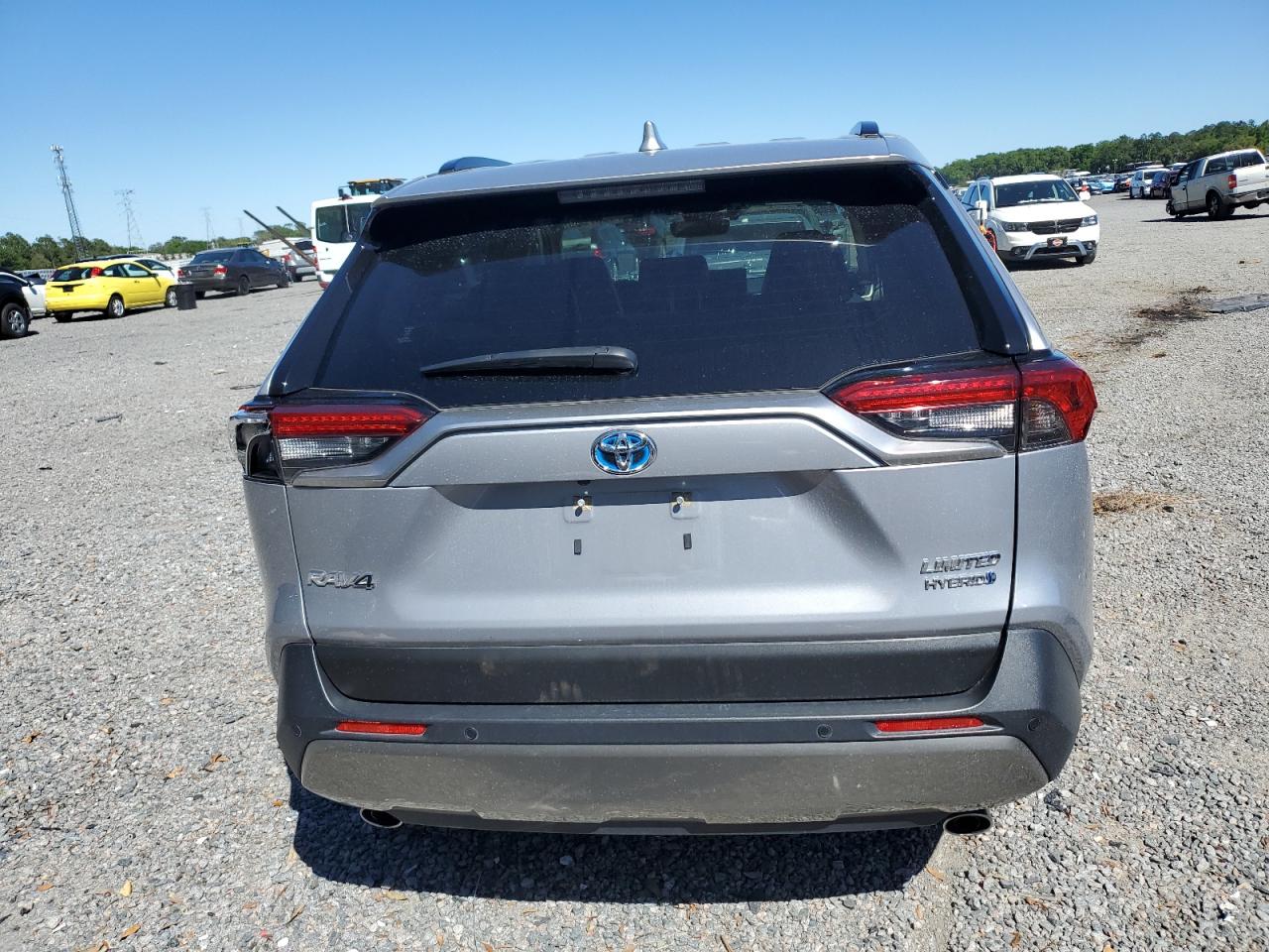 2024 Toyota RAV 4 - Image 6