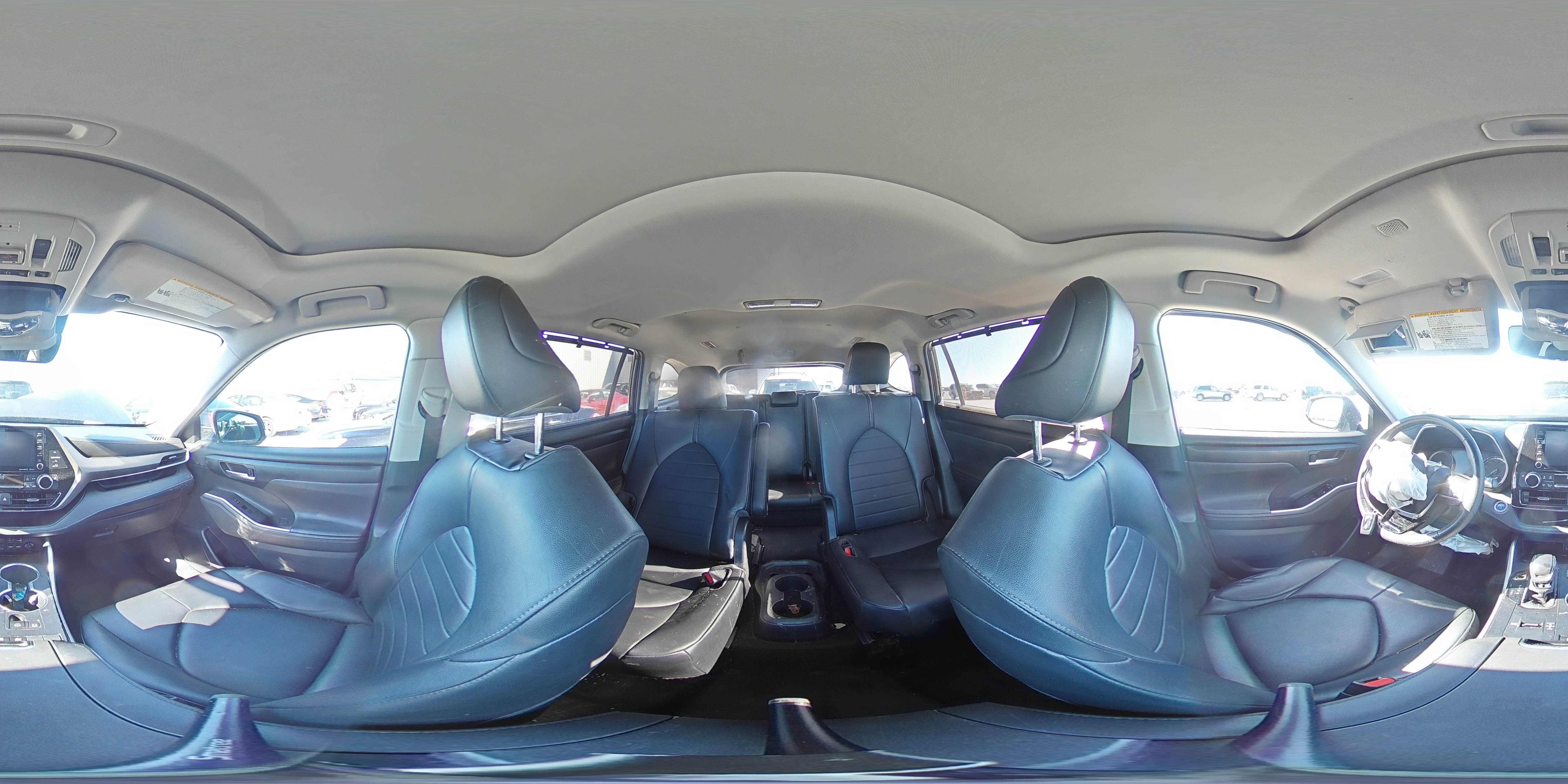 2020 Toyota Highlander - Image 15