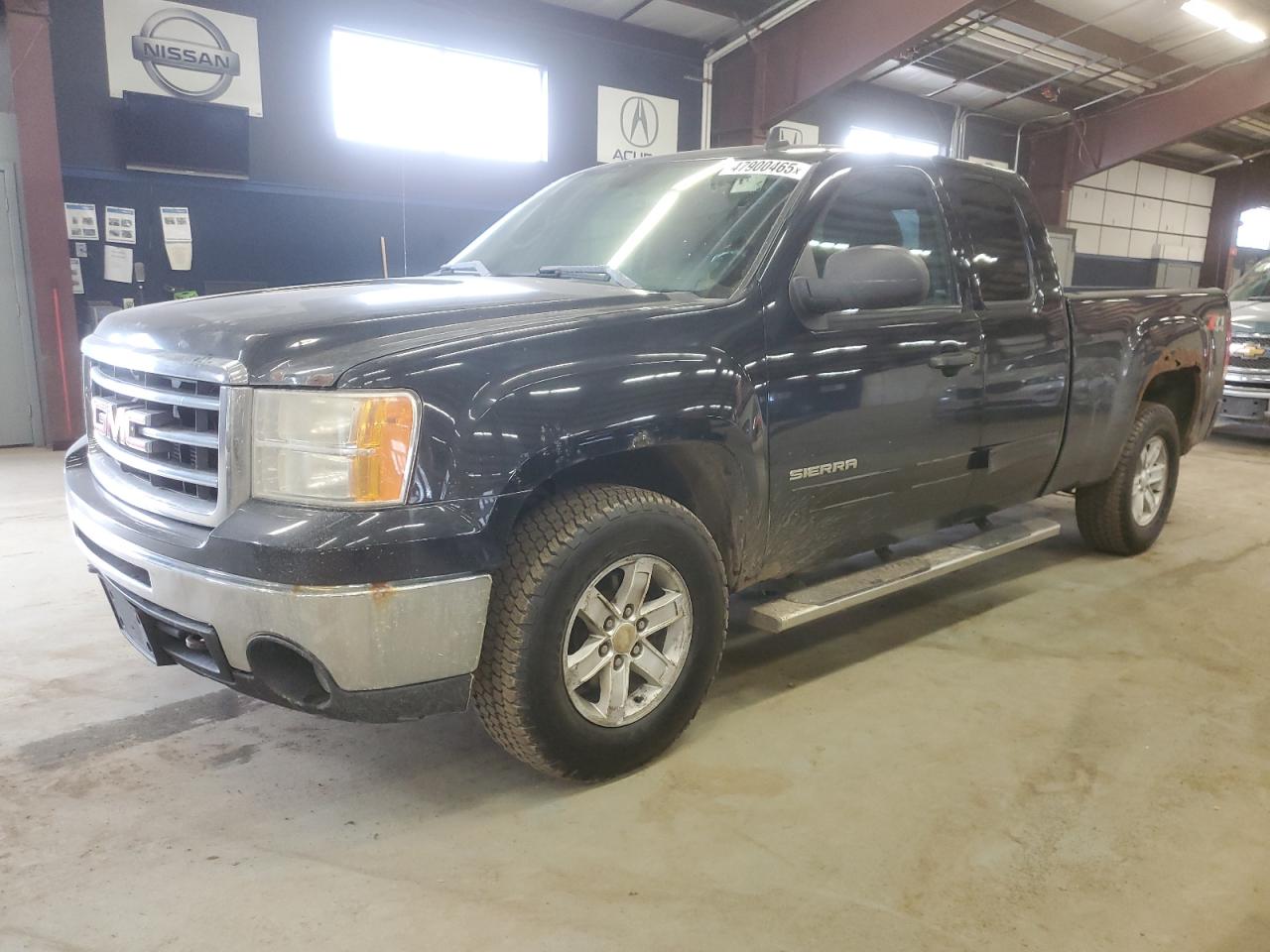 2013 Gmc Sierra K1500 Sle for Sale in East Granby, CT - Minor Dent/Scratches