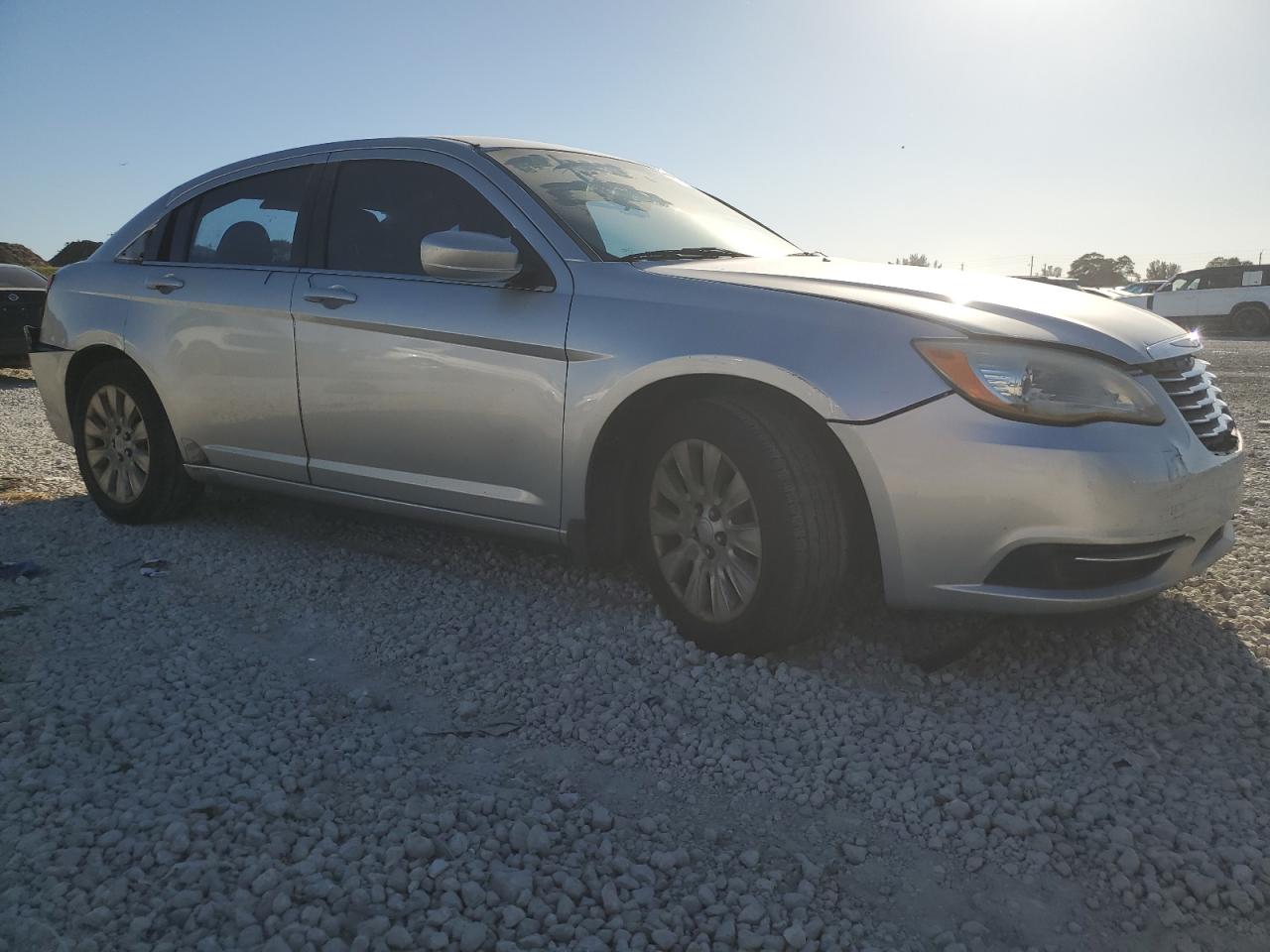 2011 Chrysler 200 - Image 4