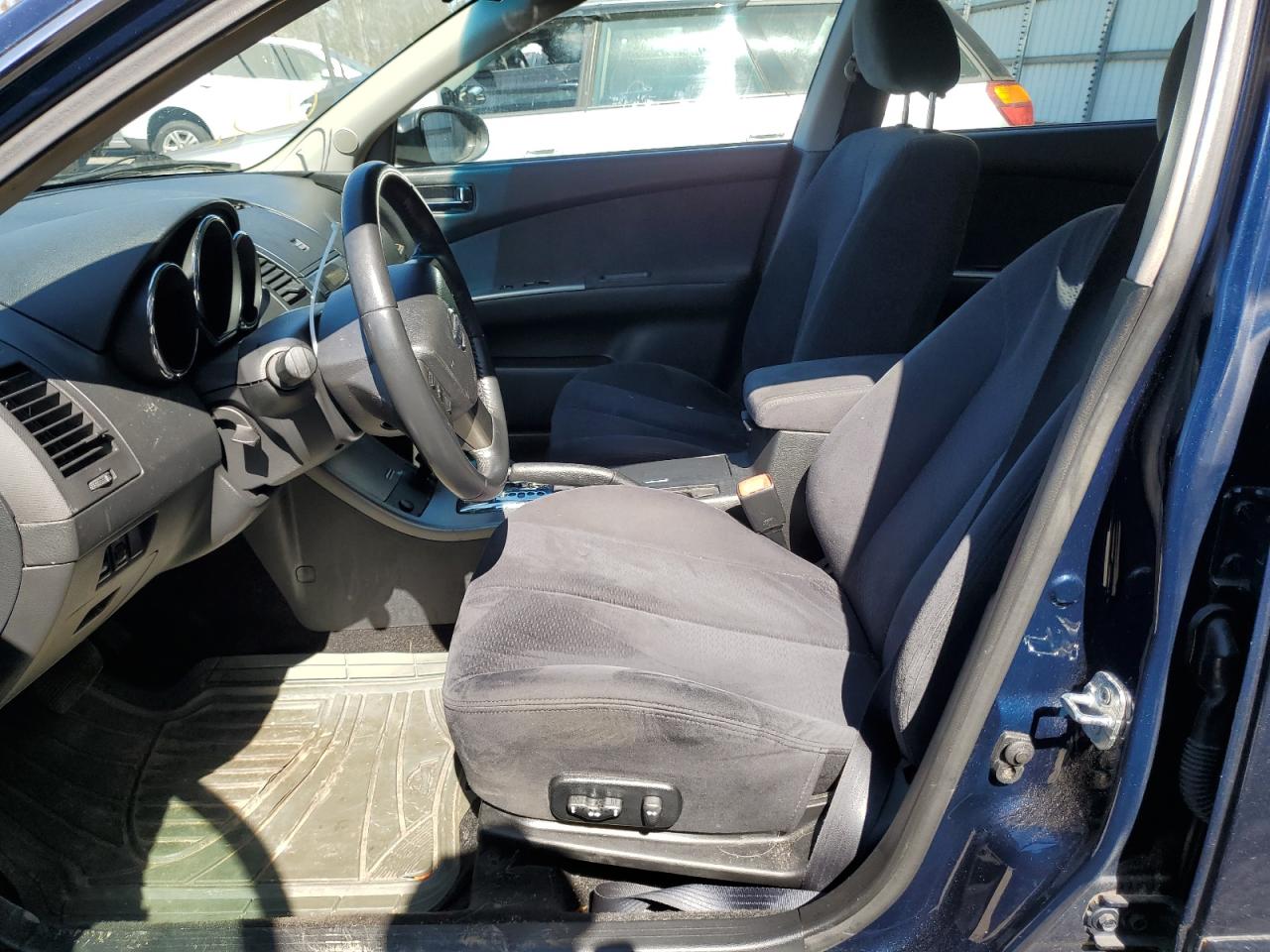 2005 Nissan Altima - Image 7