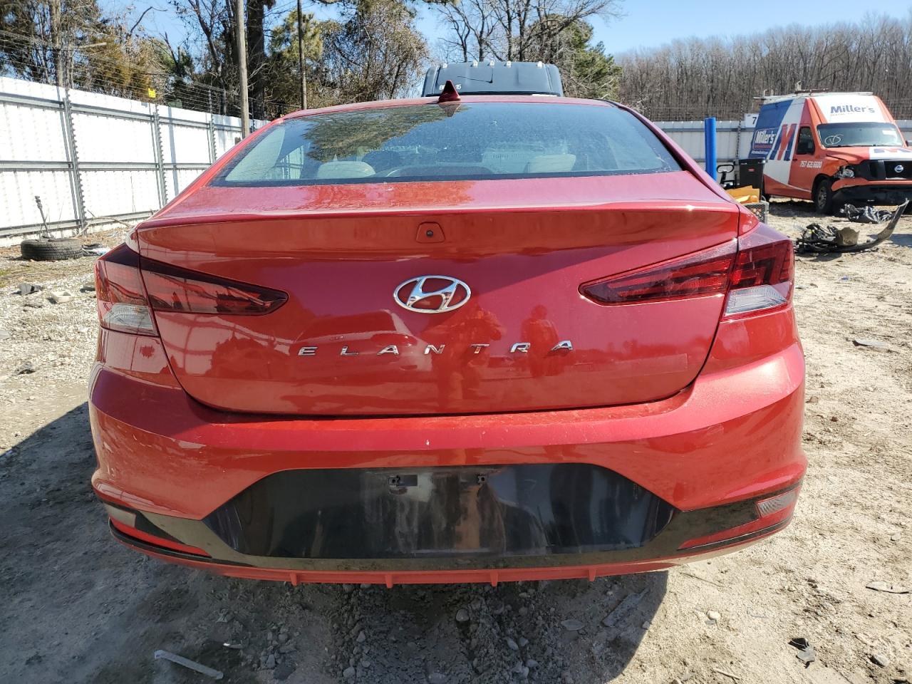 2020 Hyundai Elantra - Image 6