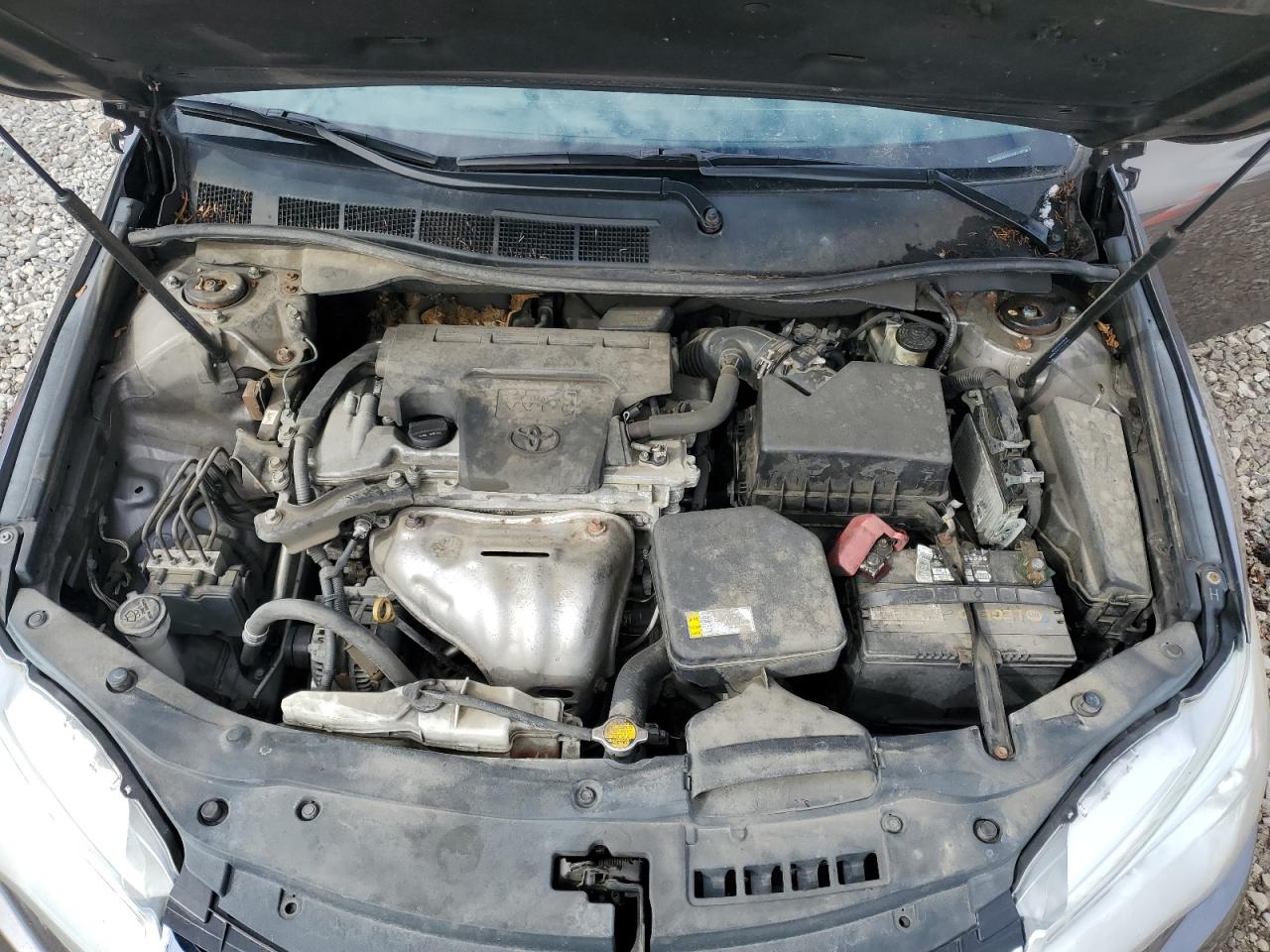 2015 Toyota Camry - Image 11