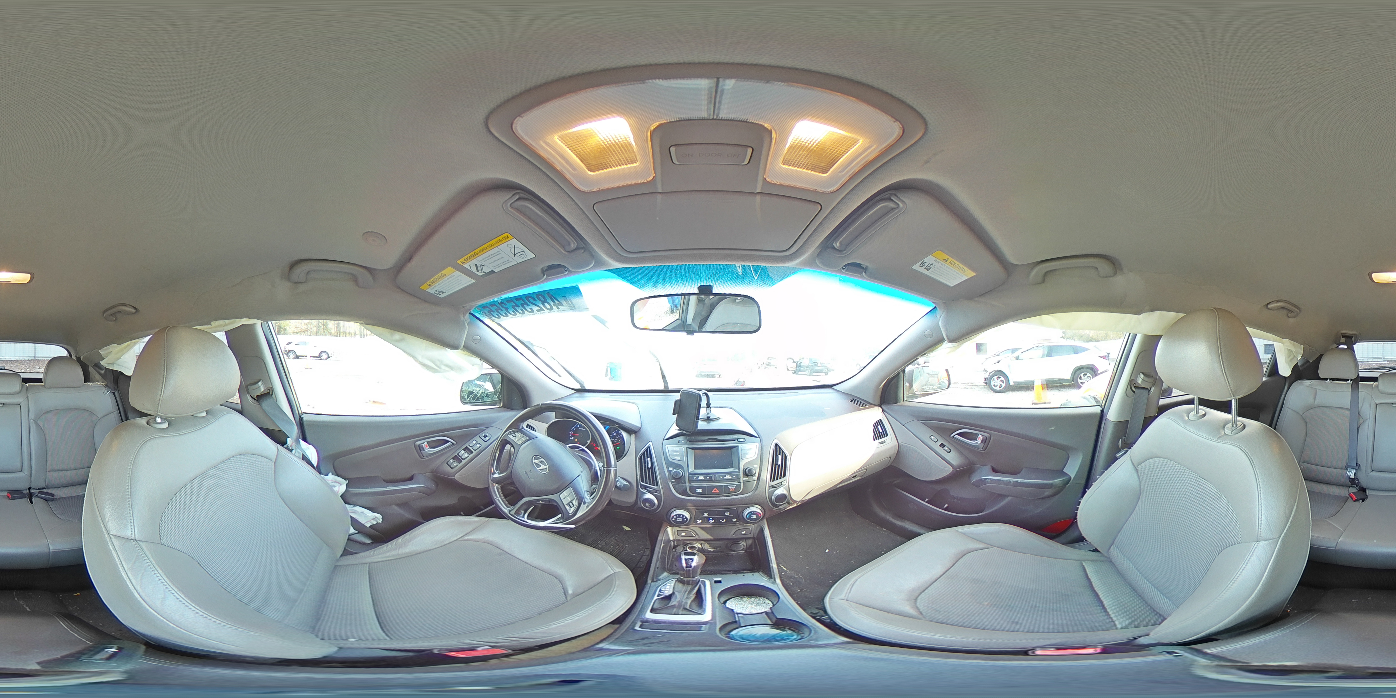2014 Hyundai Tucson - Image 14