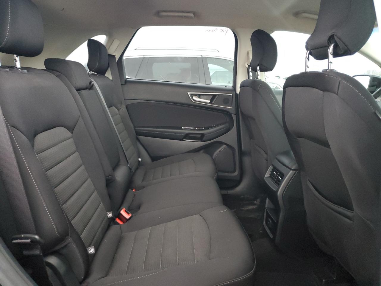 2019 Ford Edge - Image 10